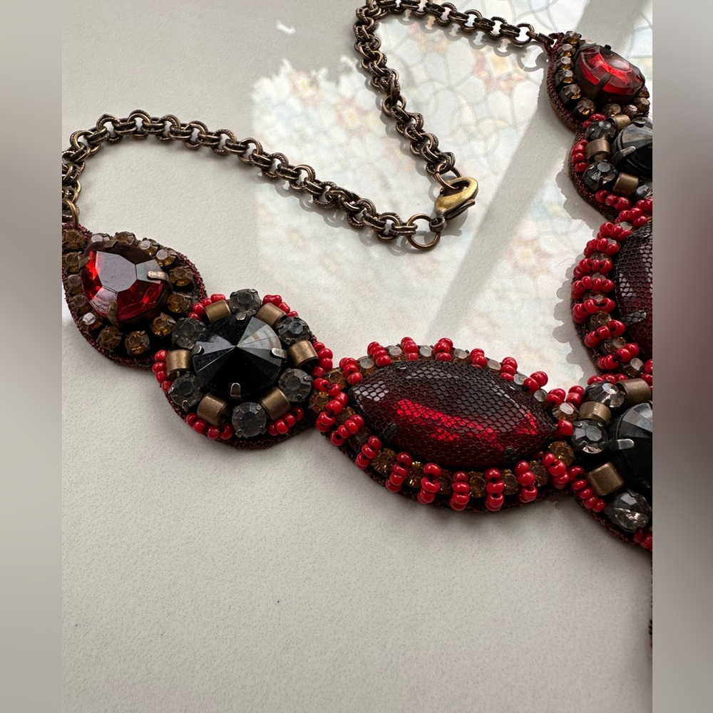 Gorgeous RARE Anthropologie “Epitome” Pendant Necklace - Picture 7 of 11